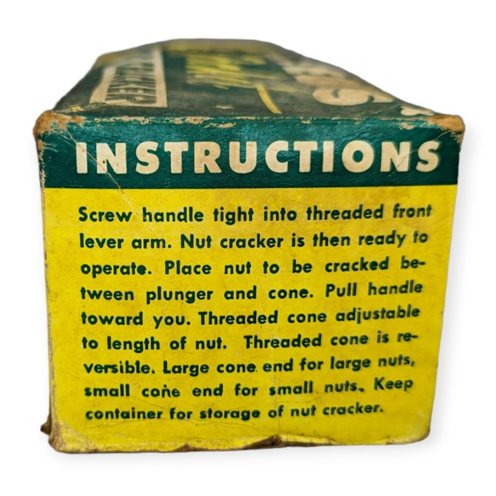 Vintage Reed's Rocket Nut Cracker R-300 w/Original Box - Picture 3 of 10